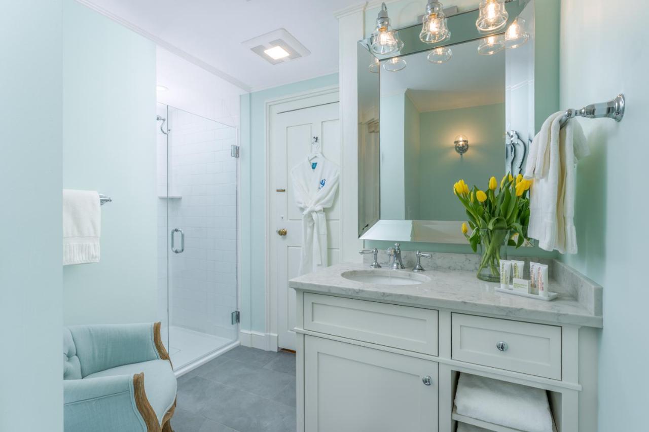 Candleberry Inn On Cape Cod Брюстър Екстериор снимка