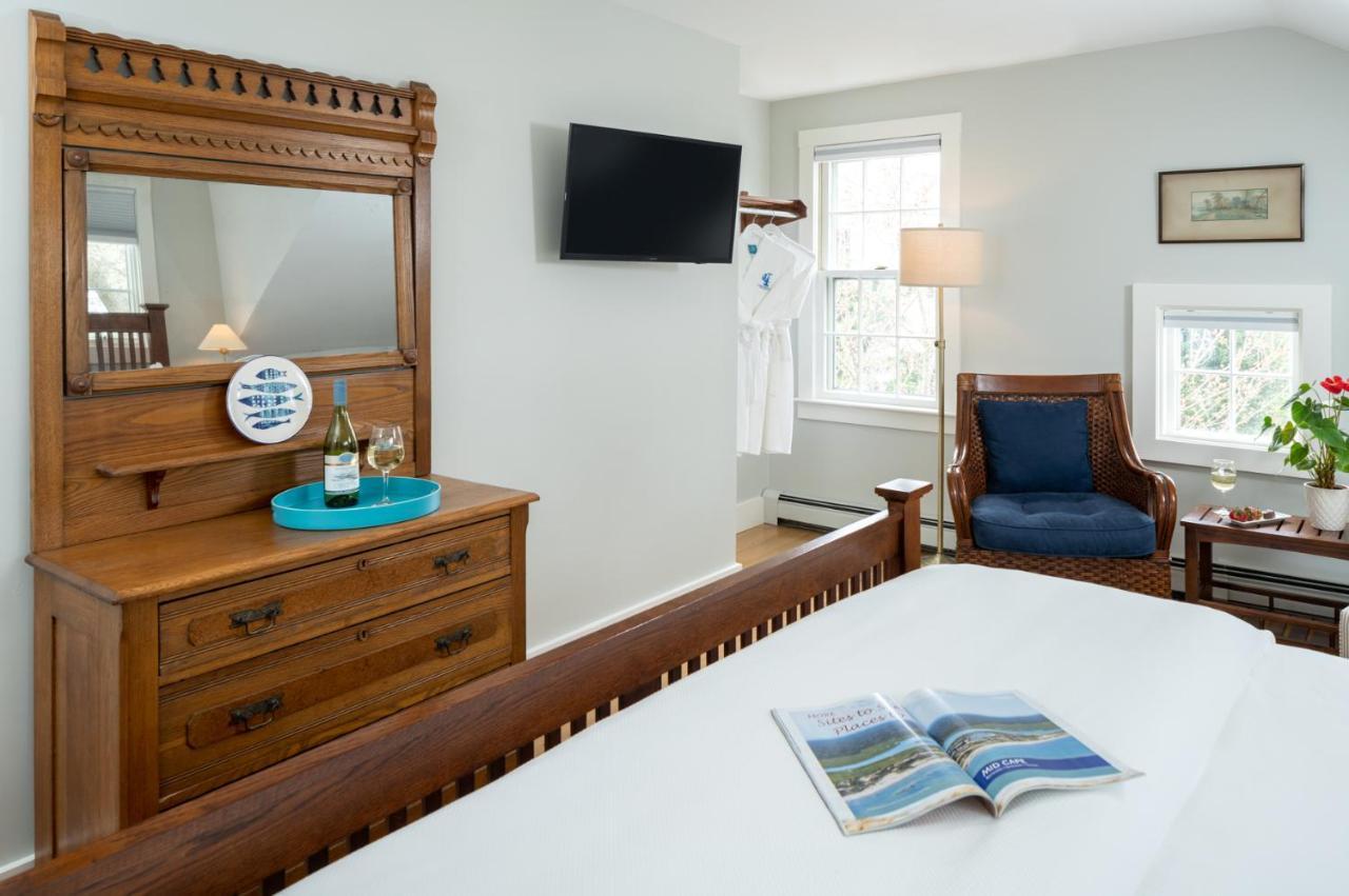 Candleberry Inn On Cape Cod Брюстър Екстериор снимка