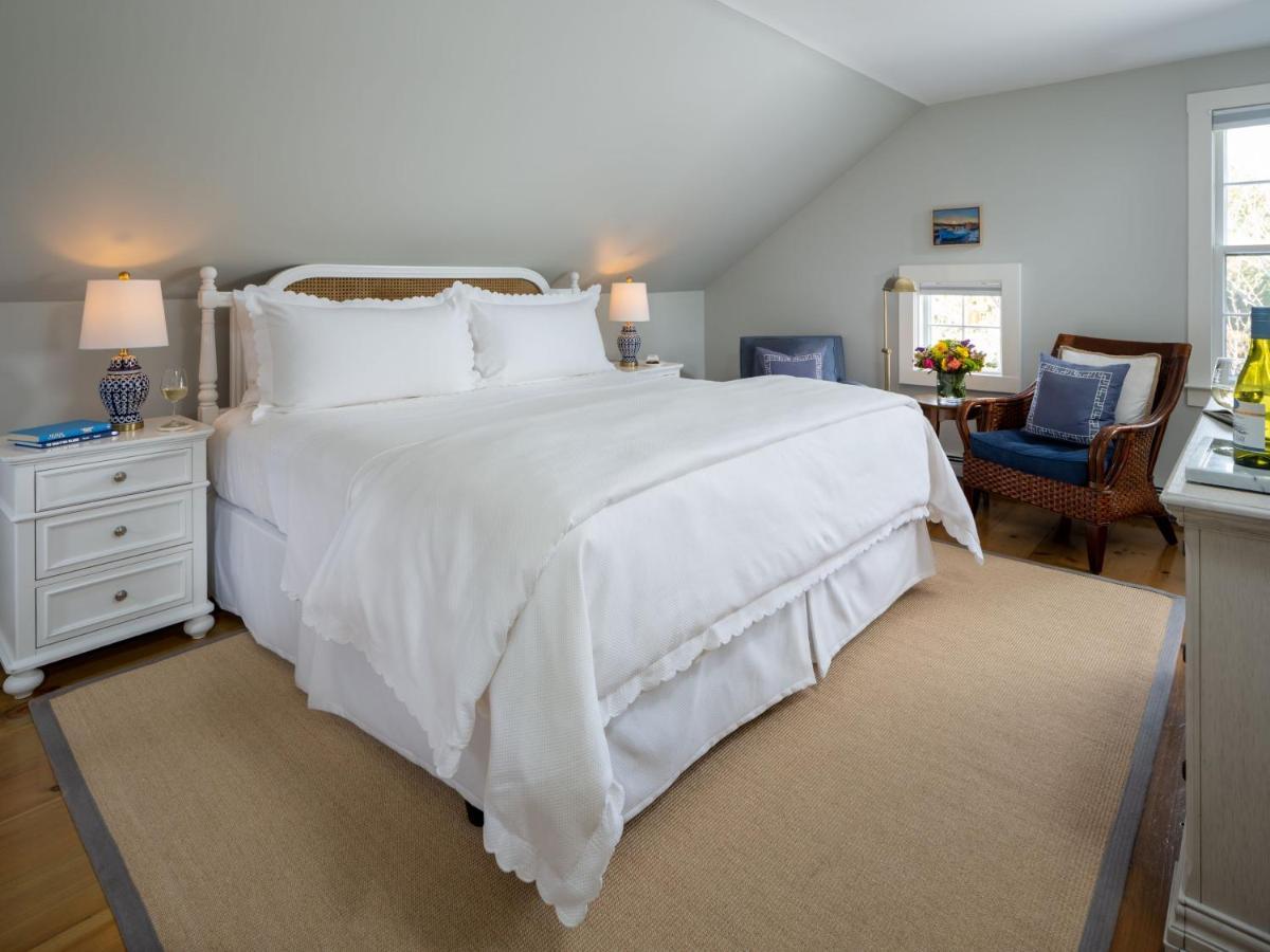 Candleberry Inn On Cape Cod Брюстър Екстериор снимка