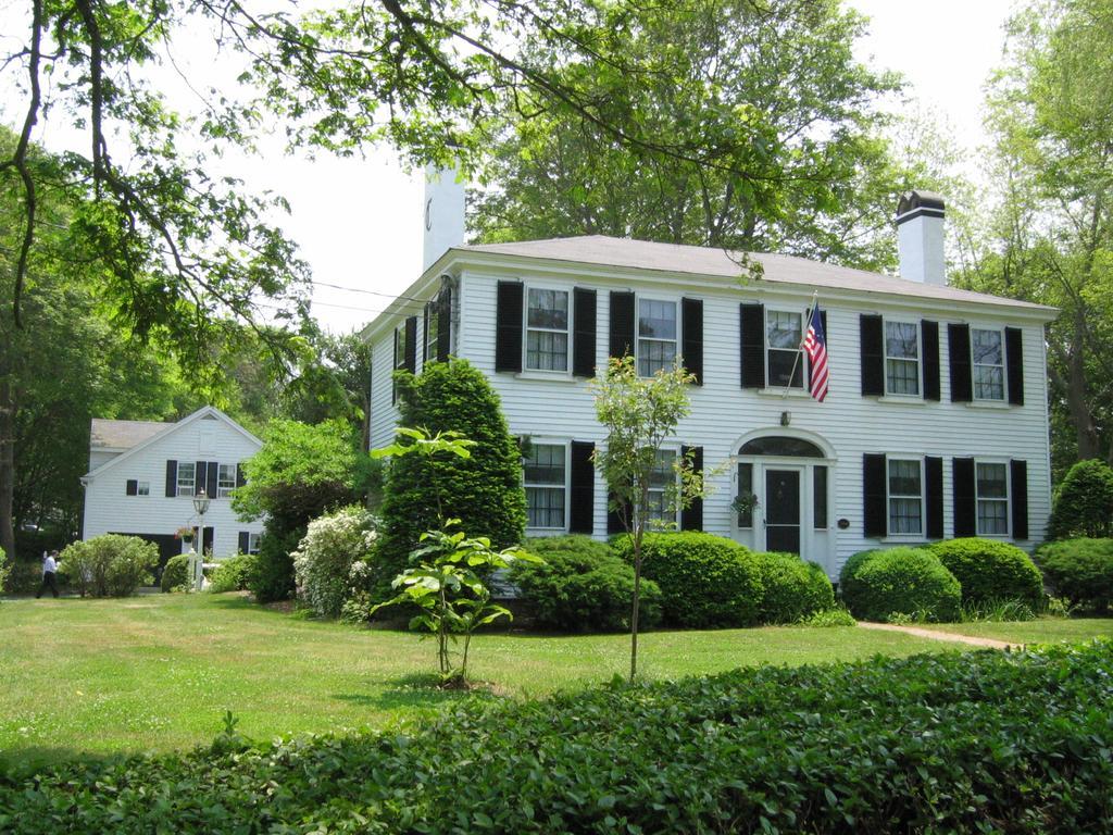 Candleberry Inn On Cape Cod Брюстър Екстериор снимка