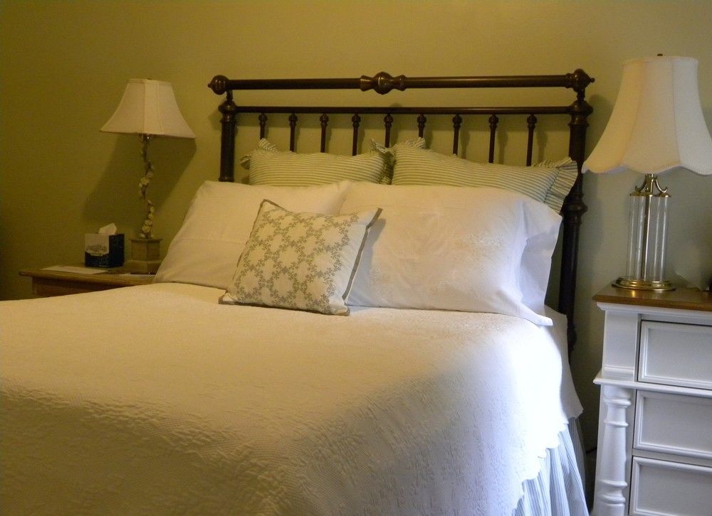 Candleberry Inn On Cape Cod Брюстър Екстериор снимка