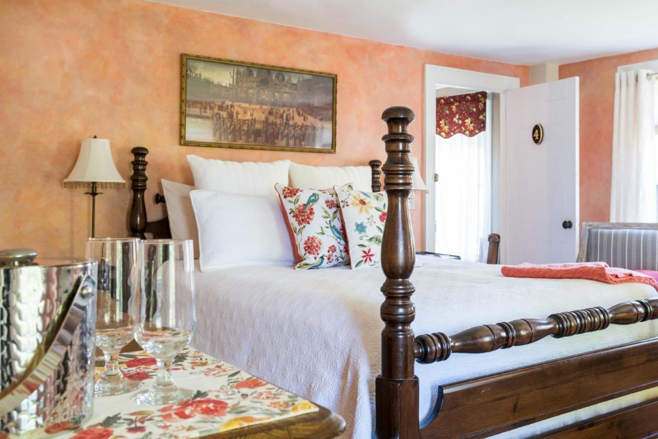 Candleberry Inn On Cape Cod Брюстър Екстериор снимка