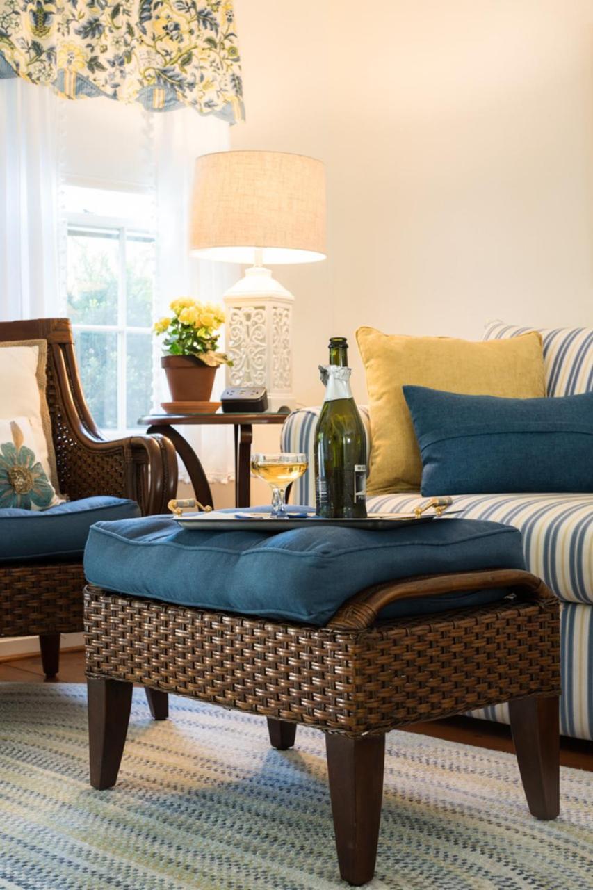 Candleberry Inn On Cape Cod Брюстър Екстериор снимка