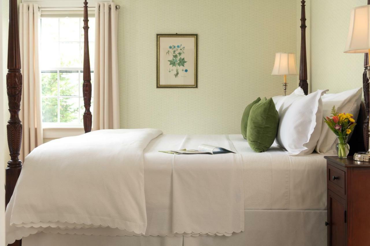 Candleberry Inn On Cape Cod Брюстър Екстериор снимка