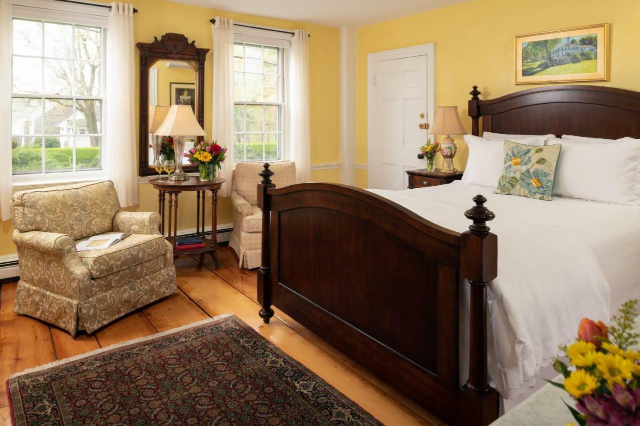 Candleberry Inn On Cape Cod Брюстър Екстериор снимка