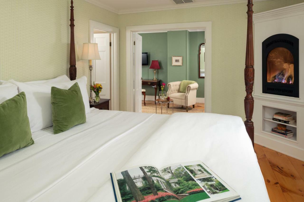 Candleberry Inn On Cape Cod Брюстър Екстериор снимка